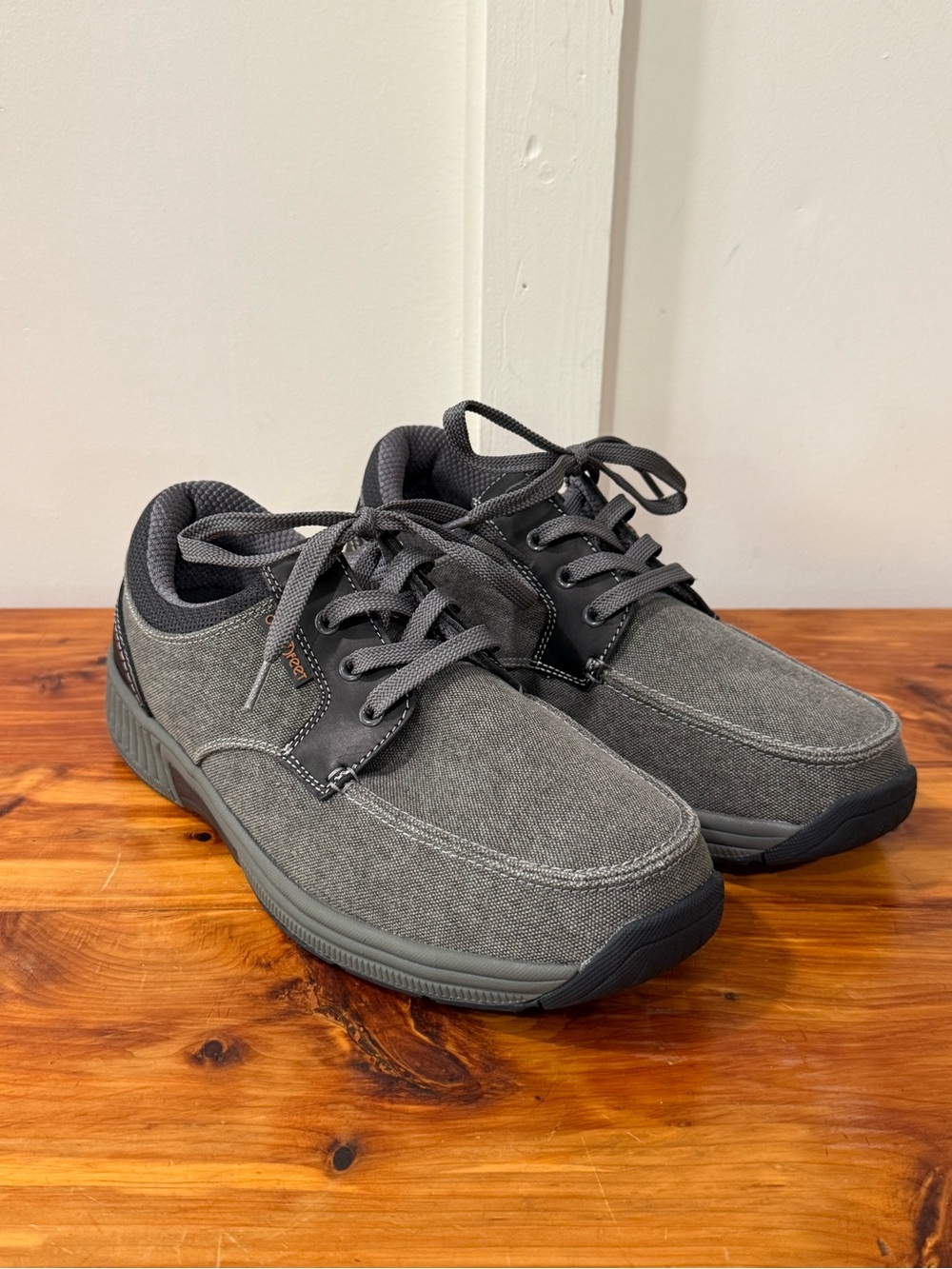 Orthofeet Porto Men's Comfort Casual Canvas Sneakers Wide Fit